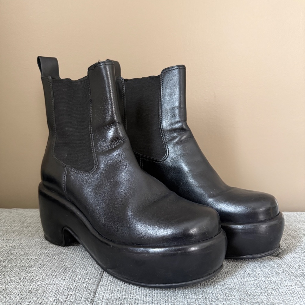 Everlane Puffa Boot Size 9.5 - Black
